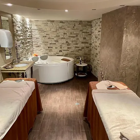 Ground Floor 2-bedrooms, 2-bathrooms Near Bansko In A Complex With Pools And Included, Please Note There Is Construction Noise Nearby *