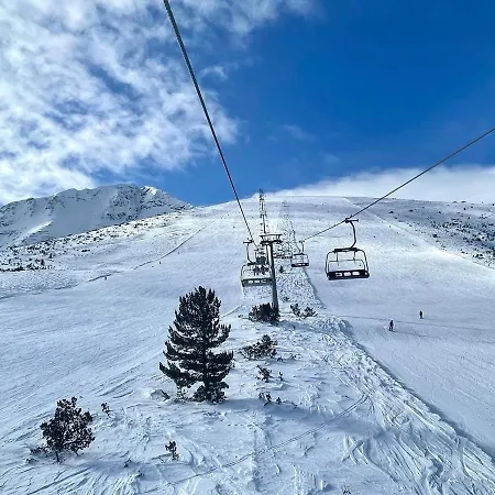 Ground Floor 2-bedrooms, 2-bathrooms Near Bansko In A Complex With Pools And Included Апартаменты *