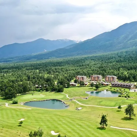 Ground Floor 2-bedrooms, 2-bathrooms Near Bansko In A Complex With Pools And Included Апартаменты Разлог